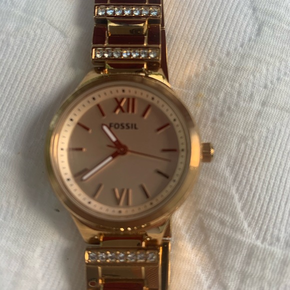 Fossil women’s watch in gold color - Picture 5 of 9